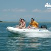 Nafukovací člun Adventure M-360(B) s lodním motorem Mercury o výkonu 15 koní v jízdě ve skluzu