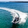 Nafukovací člun s laminátovým kýlem RIB Adventure V-585 Heavy Duty ve výbavě Cruise