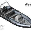 Další možný balíček výbavy člunu RIB Adventure V-610 s velkou a širokou konzolou řízení SL-3, která pojme až 140 L nádrž, sedačkou pro dvě osoby SLS-2 a zadní sedačkou SLS-5 s děleným sklopným polstrováním, dvojitý nerezový rám pak nese set světel